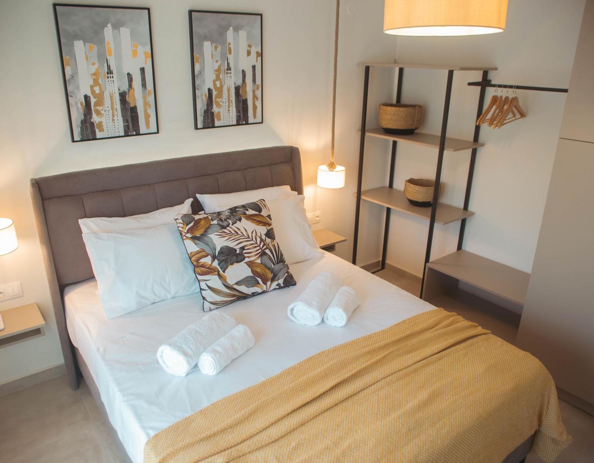 Cleopatra - City Escape Apartment Alexandroupolis Exteriör bild